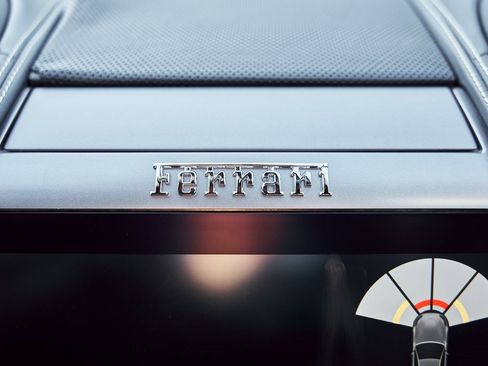 Used 2018 Ferrari GTC4Lusso T image 77