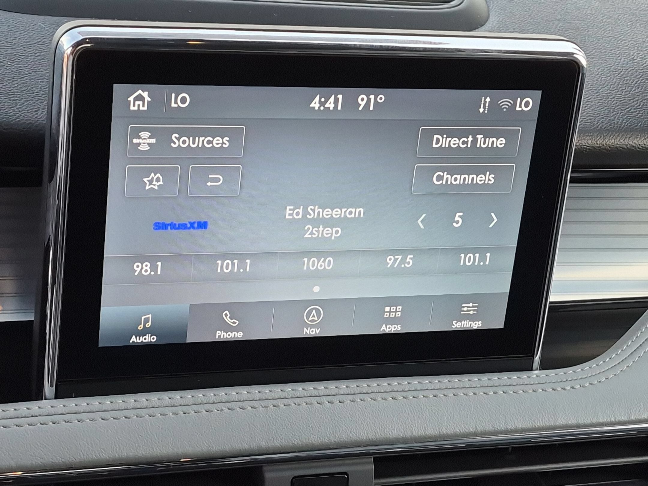 Used 2021 Lincoln Corsair AWD w/ Premium Package image 12