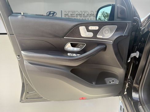 Used 2023 Mercedes-Benz GLE 350 w/ Premium Package image 19
