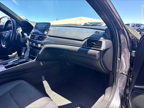 Used 2020 Honda Accord Sport image 18