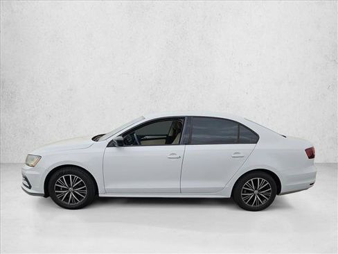 Used 2018 Volkswagen Jetta Wolfsburg Edition FWD image 7
