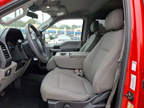 Used 2019 Ford F150 XLT image 13