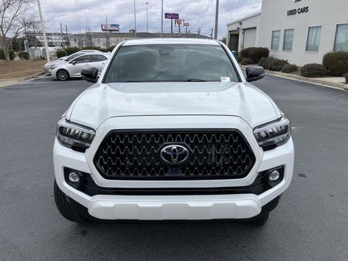 Used 2022 Toyota Tacoma Limited w/ Nightshade Package image 8