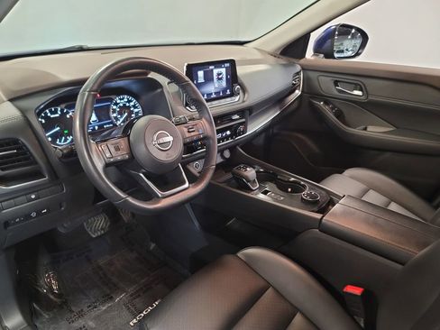 Used 2023 Nissan Rogue SV w/ SV Premium B Package image 21