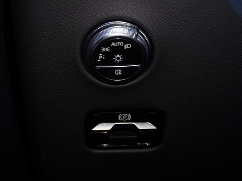 Used 2024 Mercedes-Benz GLC 300 GLC 300 image 16