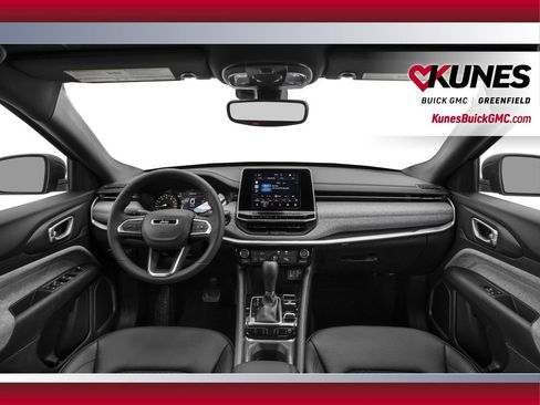 Used 2025 Jeep Compass Limited AWD/4WD image 12