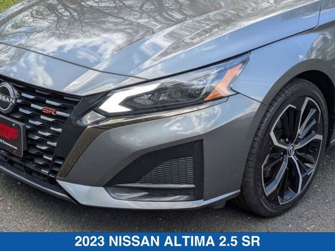 Used 2023 Nissan Altima 2.5 SR FWD image 10