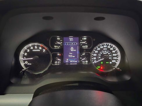 Used 2019 Toyota Tundra Platinum AWD/4WD image 29