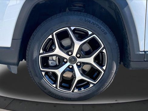 Used 2025 Jeep Compass Limited AWD/4WD image 31