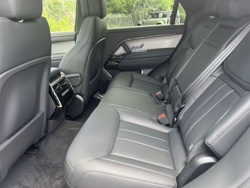 New 2025 Land Rover Range Rover Sport Dynamic SE AWD/4WD image 12