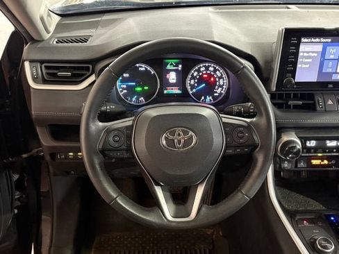 Certified 2021 Toyota RAV4 XLE Premium AWD/4WD image 25