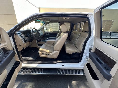 Used 2014 Ford F150 Lariat w/ Lariat Chrome Package image 5