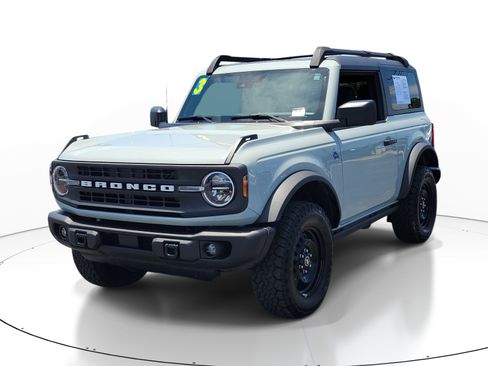Used 2023 Ford Bronco Black Diamond AWD/4WD image 3