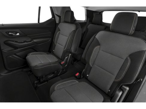 Used 2019 Chevrolet Traverse LT w/ LPO, Blackout Package AWD/4WD image 8
