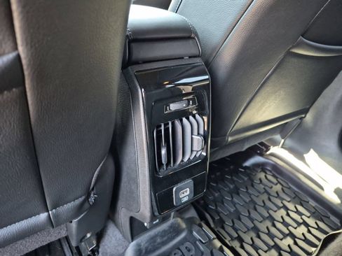 Used 2023 Jeep Compass Limited AWD/4WD image 20