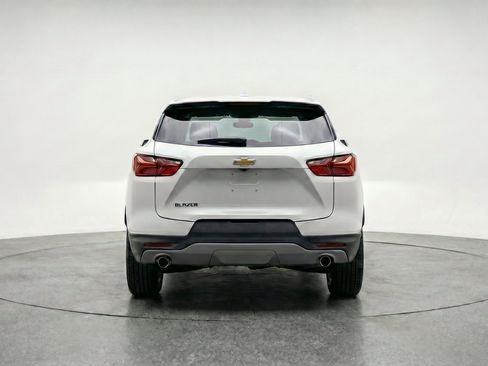 Used 2025 Chevrolet Blazer LT FWD image 7