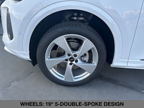 New 2025 Audi Q5 Premium Plus image 10