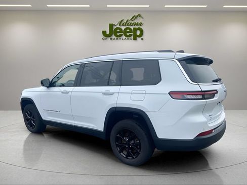 Used 2023 Jeep Grand Cherokee L Limited AWD/4WD image 5