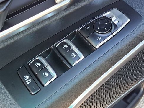 New 2025 Kia Telluride S image 19