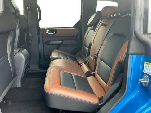 Used 2024 Ford Bronco Outer Banks AWD/4WD image 16