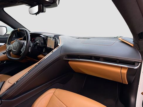 Used 2020 Chevrolet Corvette Stingray Premium Cpe w/ 3LT Preferred Equipment Group image 35