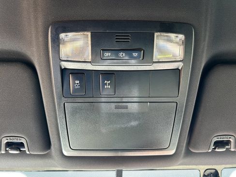 Used 2016 Toyota Tacoma TRD Off-Road w/ Towing Package RWD image 22