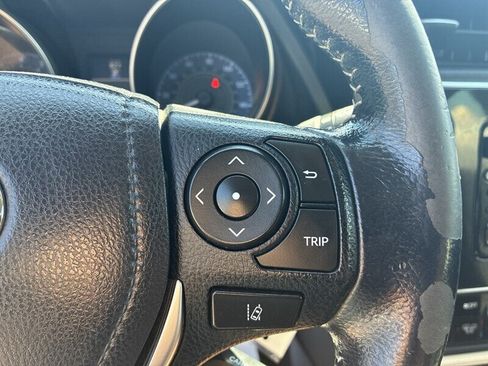Used 2017 Toyota Corolla iM w/ Carpet Mat Package FWD image 16