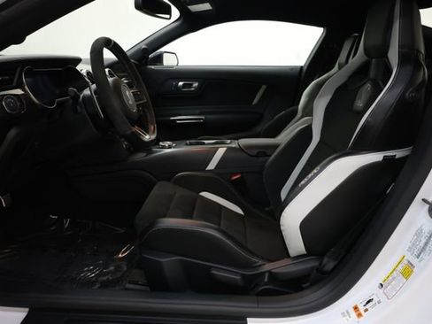 Used 2022 Ford Mustang Shelby GT500 w/ Carbon Fiber Track Pack RWD image 92