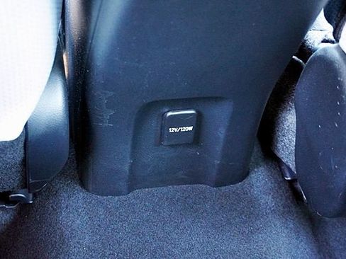 Used 2016 Toyota Prius Four FWD image 24