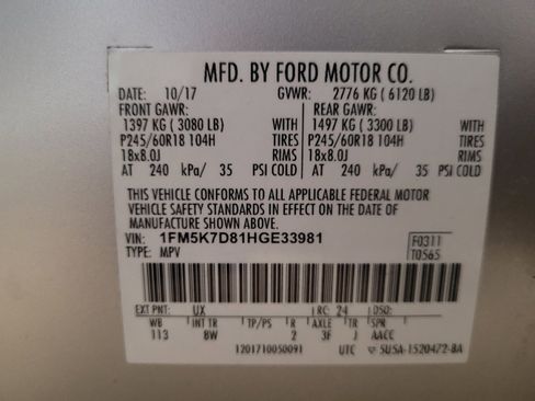 Used 2017 Ford Explorer XLT image 33