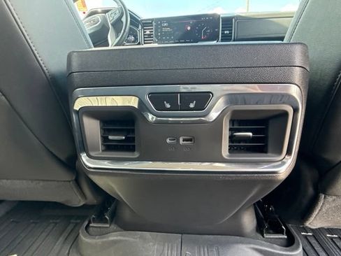 Used 2025 GMC Sierra 1500 SLT w/ SLT Premium Plus Package RWD image 19