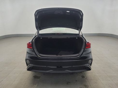 Used 2023 Kia Forte LXS image 29