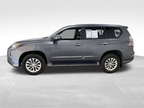 Used 2015 Lexus GX 460 w/ Premium Package image 2