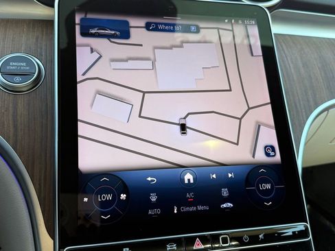 Used 2025 Mercedes-Benz C 300 C 300 image 9