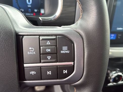 Used 2025 Ford F150 Lariat w/ Tow/Haul Package AWD/4WD image 29