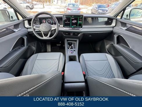 Certified 2025 Volkswagen Tiguan SE AWD/4WD image 12