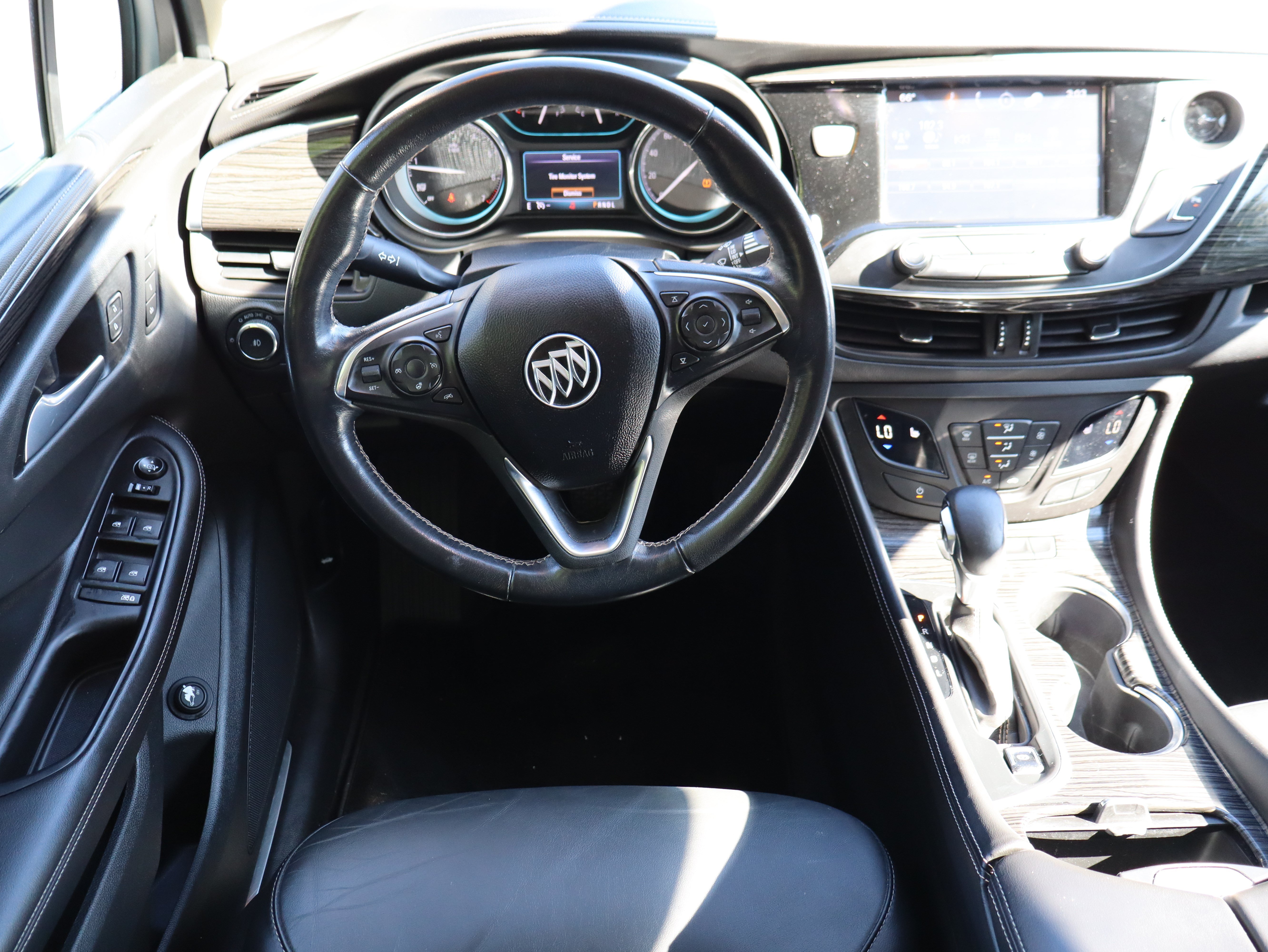 Used 2018 Buick Envision Essence FWD image 21