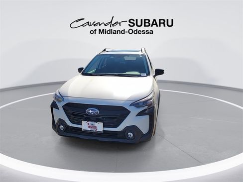 Used 2025 Subaru Outback Onyx Edition image 3