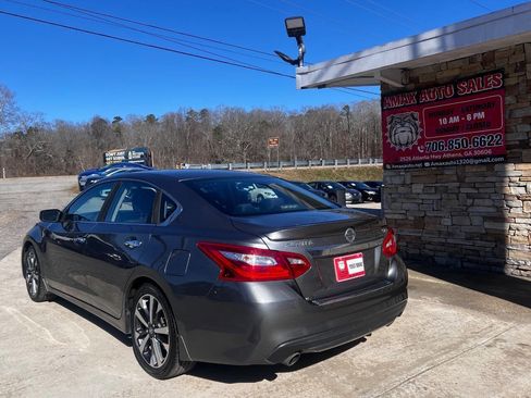 Used 2016 Nissan Altima 2.5 SR image 4