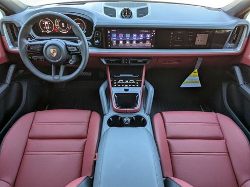 New 2026 Porsche Cayenne Coupe image 22