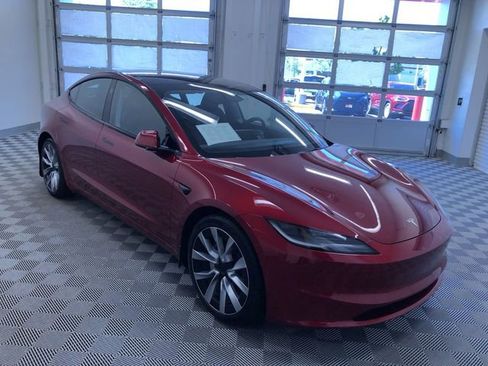 Used 2024 Tesla Model 3 Long Range AWD/4WD image 32
