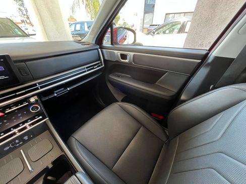 Used 2025 Hyundai Santa Fe SEL AWD/4WD image 38