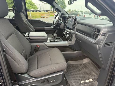 Certified 2025 Ford F150 XLT w/ Equipment Group 302A MID AWD/4WD image 19