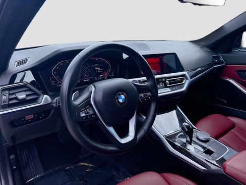 Used 2022 BMW 330i w/ Convenience Package image 9