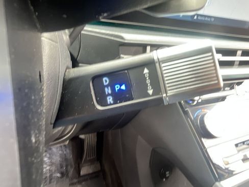 Used 2025 Hyundai Santa Fe Limited FWD image 20
