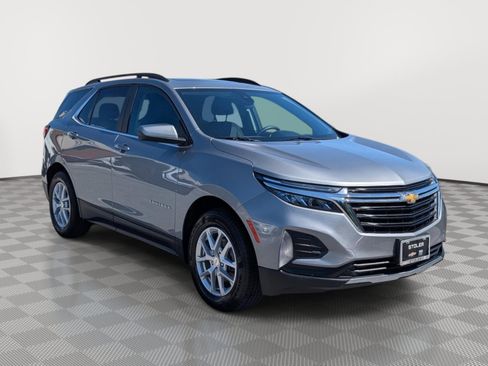 Used 2024 Chevrolet Equinox LT AWD/4WD image 7