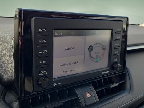 Used 2021 Toyota RAV4 XLE w/ Convenience Package image 20