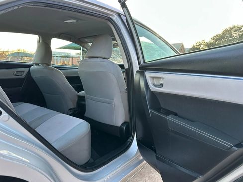 Used 2015 Toyota Corolla LE image 20