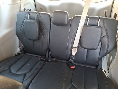 Used 2020 Chrysler Pacifica Touring-L Plus FWD image 12