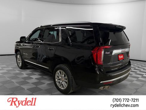 Used 2024 GMC Yukon Denali AWD/4WD image 3